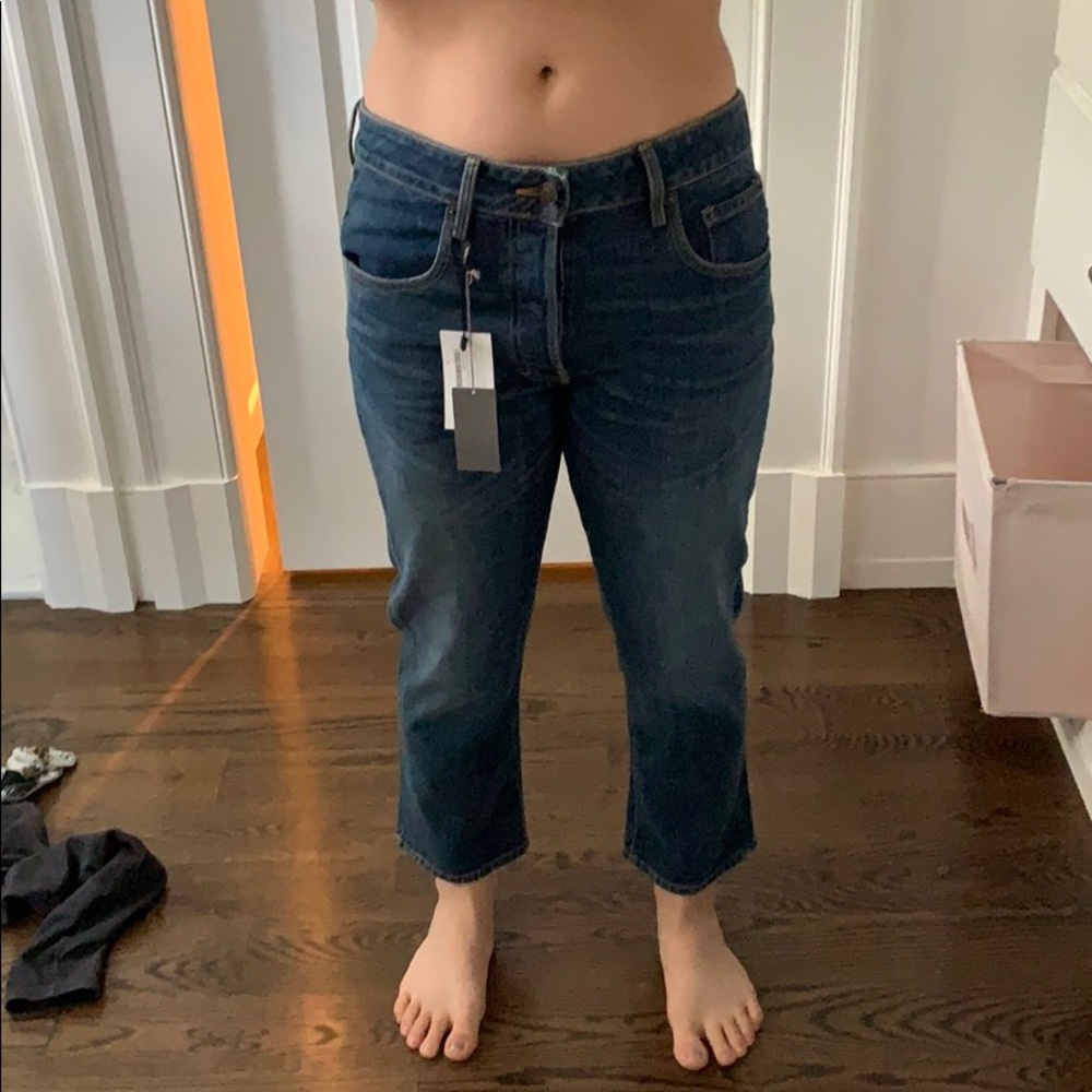 Shorty jeans—the line